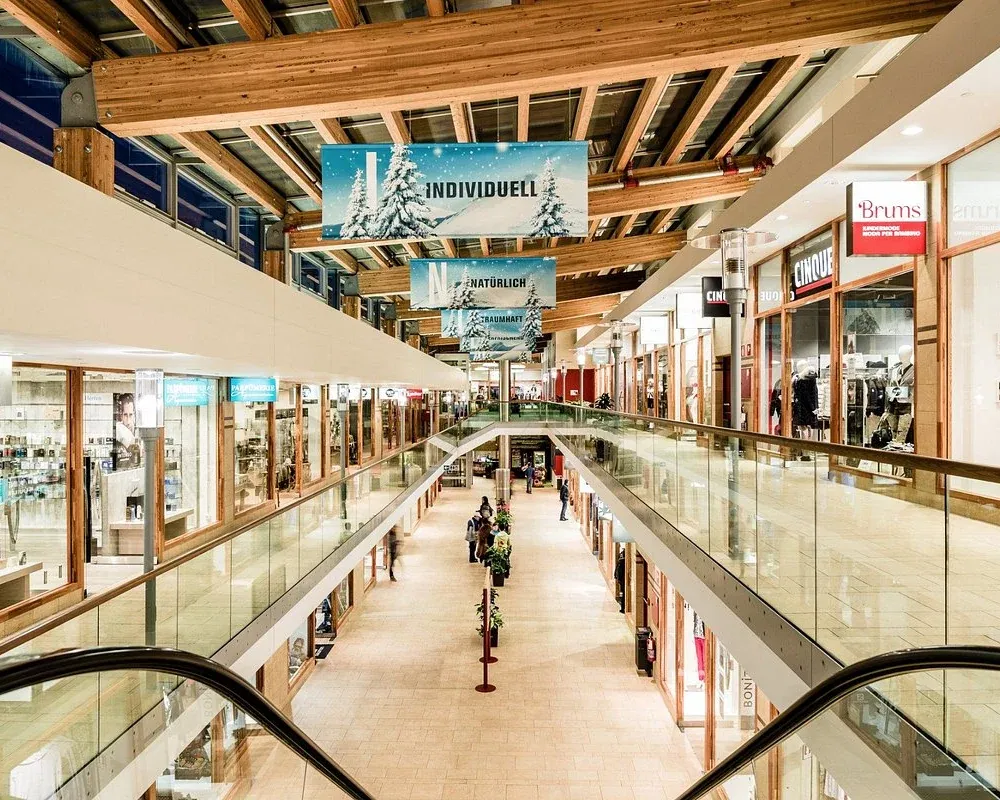 Central mall at Brenner Outlet Center